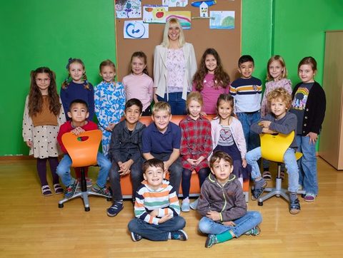 Klassenfoto der Klasse 1a im Schuljahr 2024/25